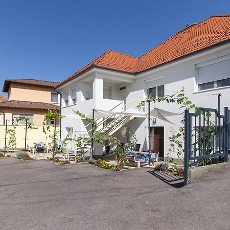 Deli Terasz B Apartman Free Parking, Self-Check-In Anytime 杰尔 外观 照片