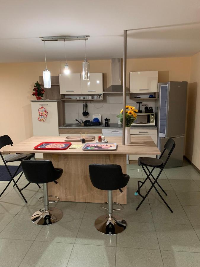 Deli Terasz B Apartman Free Parking, Self-Check-In Anytime 杰尔 外观 照片