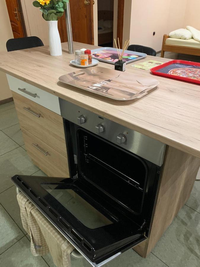 Deli Terasz B Apartman Free Parking, Self-Check-In Anytime 杰尔 外观 照片
