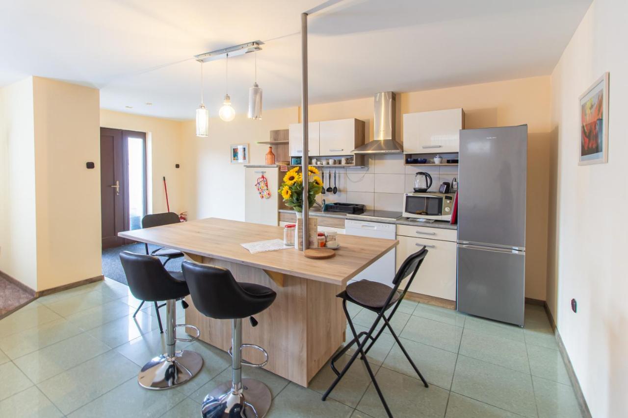 Deli Terasz B Apartman Free Parking, Self-Check-In Anytime 杰尔 外观 照片
