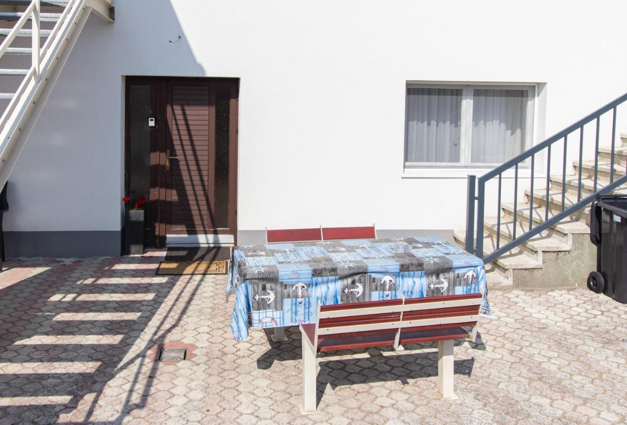 Deli Terasz B Apartman Free Parking, Self-Check-In Anytime 杰尔 外观 照片