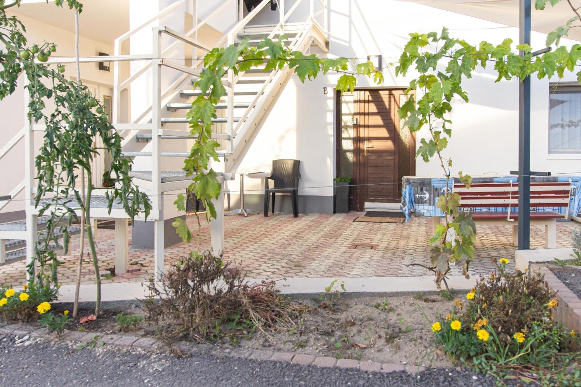 Deli Terasz B Apartman Free Parking, Self-Check-In Anytime 杰尔 外观 照片