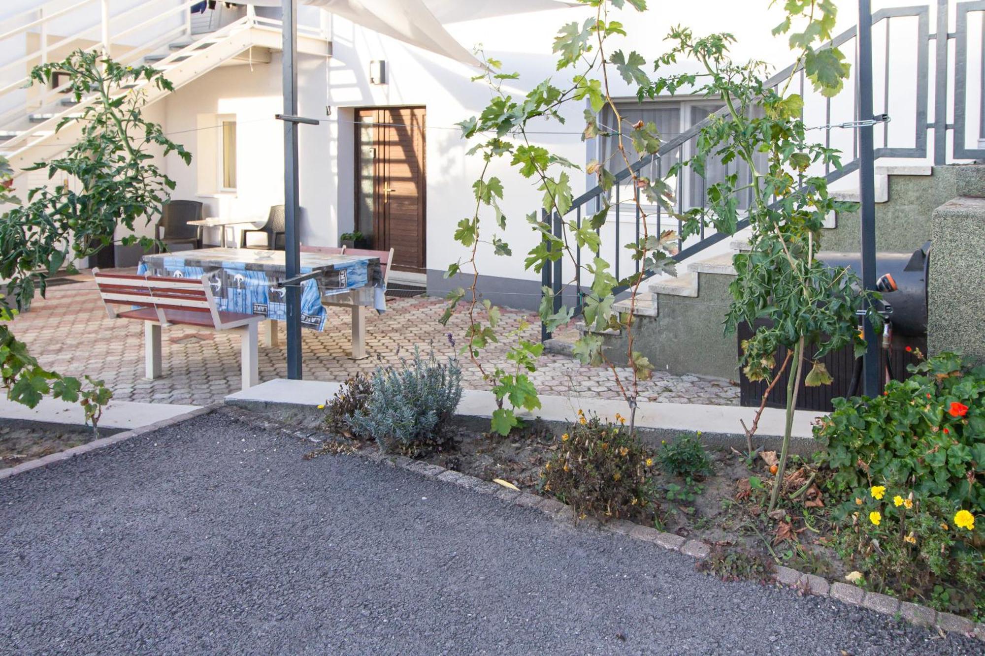 Deli Terasz B Apartman Free Parking, Self-Check-In Anytime 杰尔 外观 照片